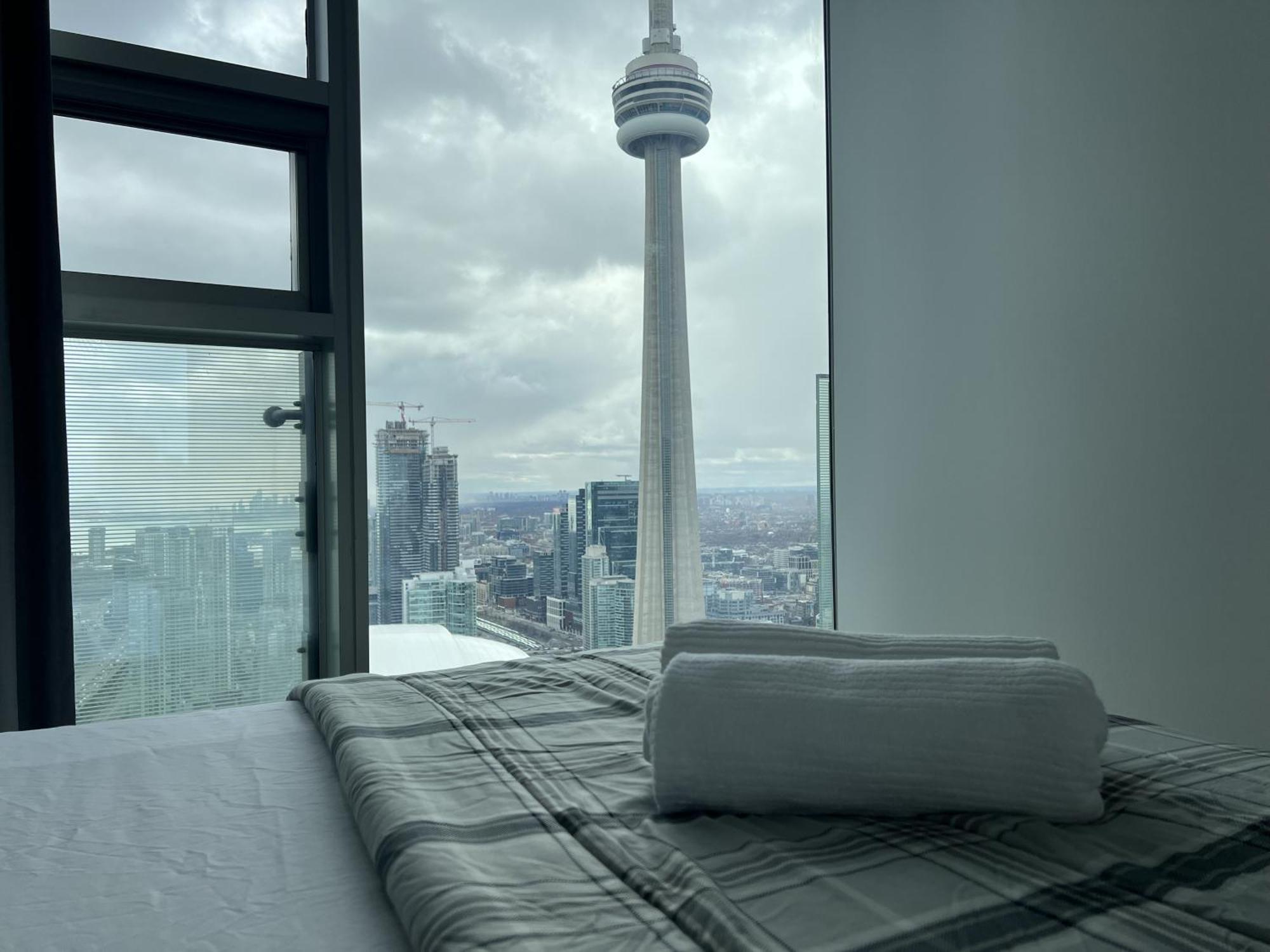 Grand Royal Suites Toronto Exterior foto