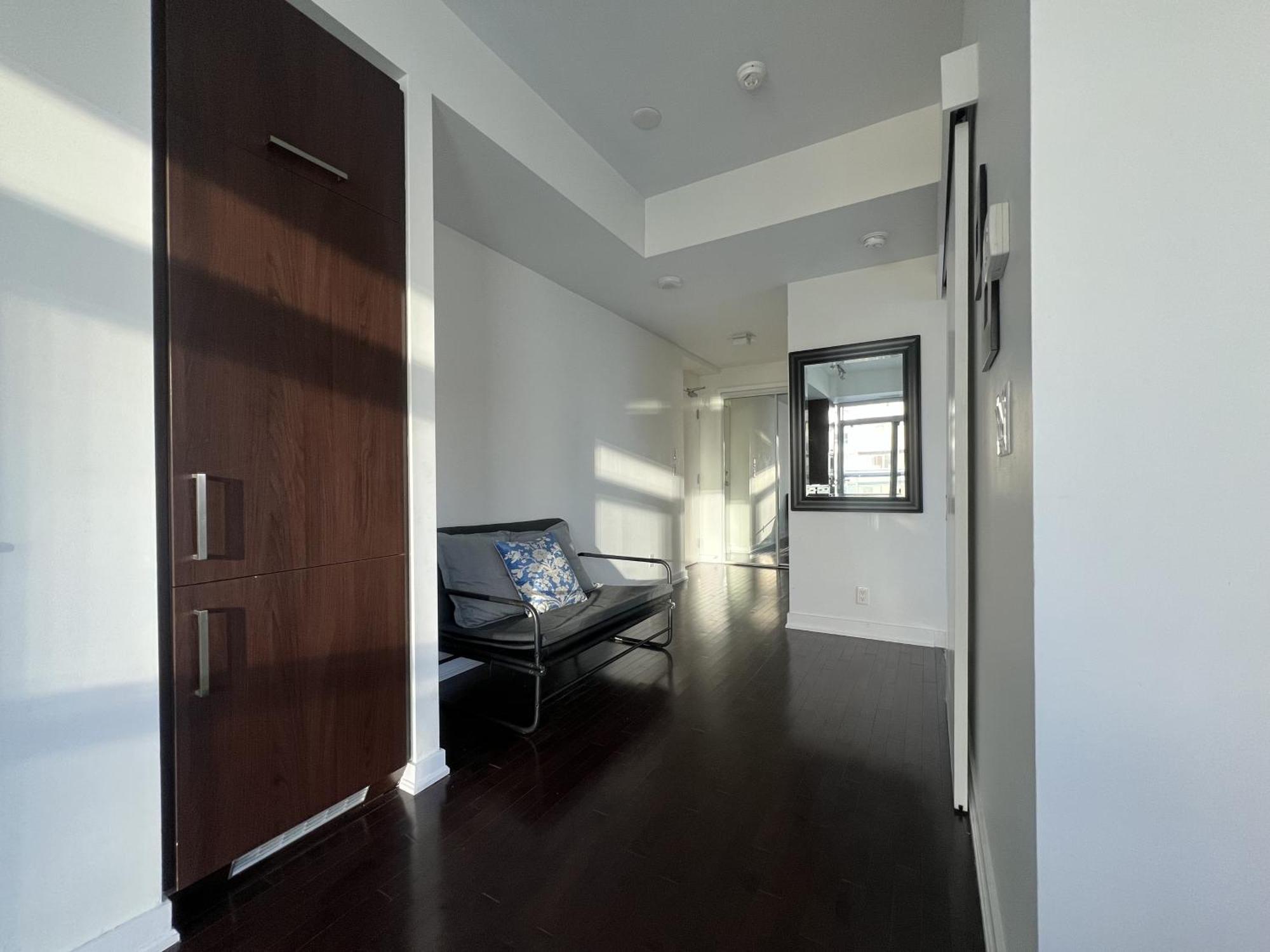 Grand Royal Suites Toronto Quarto foto